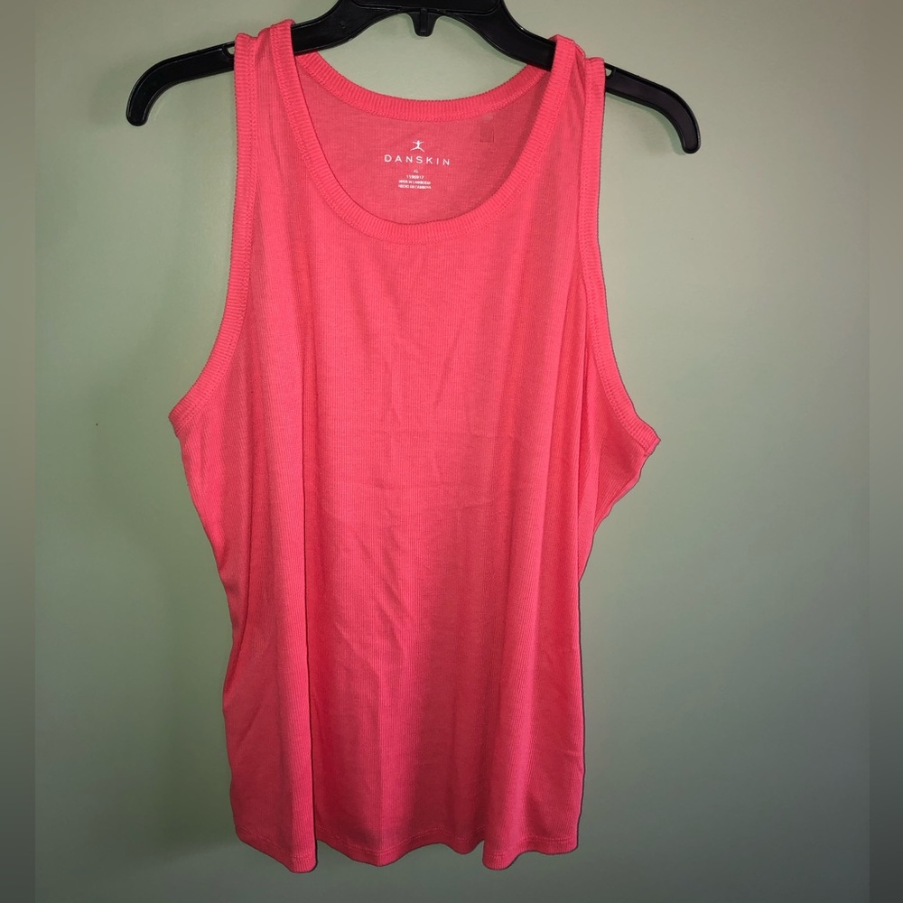 Pink tank top
